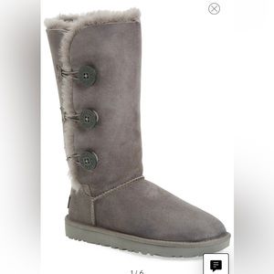 Ugg Bailey Button Triplet boots size 7